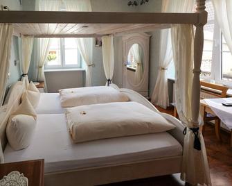 Hotel Alte Bürgermeisterei - Ediger-Eller - Schlafzimmer