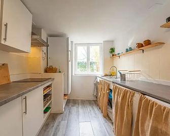 Garden - Utopy Hostel - Biarriz - Cocina