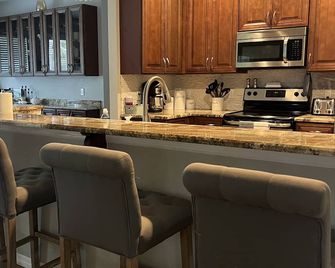 Home for Thanksgiving/Mini O’s Races - Newberry - Cocina