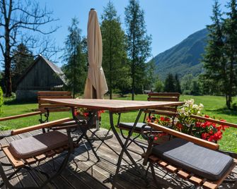 Alpik Chalets - Bohinj - Ukanc - Patio