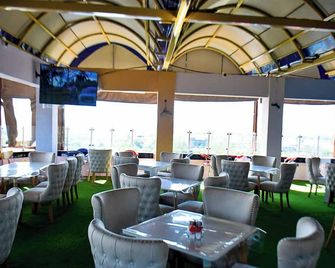 County Comfort Hotel - Bungoma - Restaurante