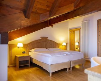 Golf Hotel - Folgaria - Yatak Odası