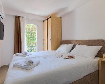 Hotel Delfin - Omisalj - Bedroom