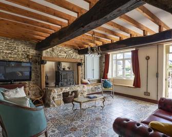 Glatigny Farmhouse - close to beach - proche de la plage - La Haye - Sala de estar