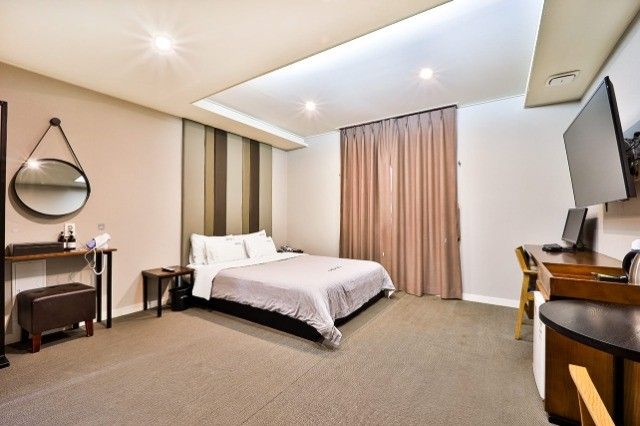 دينو هوتل بوسان ستيشن