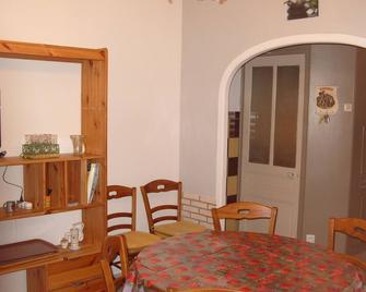 Charming Little House In A Quiet Bay Of Sum Close To Beaches - Beauchamps - Comedor