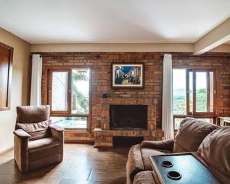 Pousada Bangalos Do Rosa - Praia do Rosa - סלון