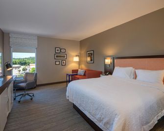 Hampton Inn Wilkesboro - Wilkesboro - Schlafzimmer