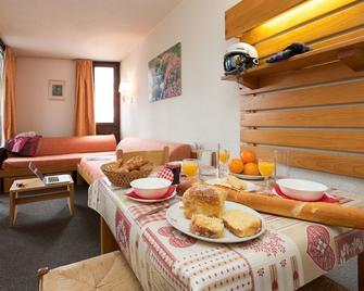 Résidence Odalys Chanteneige Croisette - Les Belleville - Essbereich