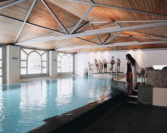 Hotel Steinbock Pontresina - Pontresina - Pool