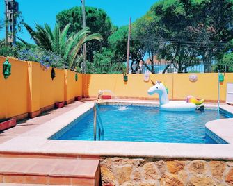 6 Bedroom Villa On The Harbor Beach With Wifi, Pool, Barbecue - El Puerto de Santa María - Piscine