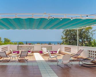 La Moraga de Poniente Malaga Hostel - מלאגה - מרפסת