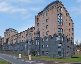 Great City Centre Apartment in Aberdeen, Scotland - Aberdeen - Building