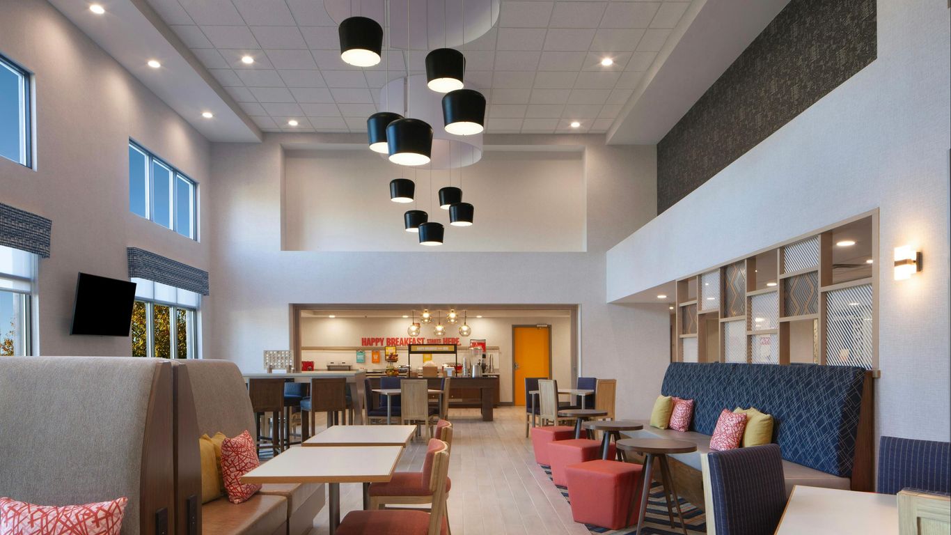 Hampton Inn & Suites Cleveland-Mentor
