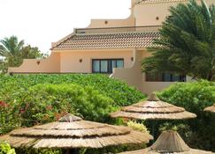 Flamenco Beach And Resort - Al Quşayr - Κτίριο