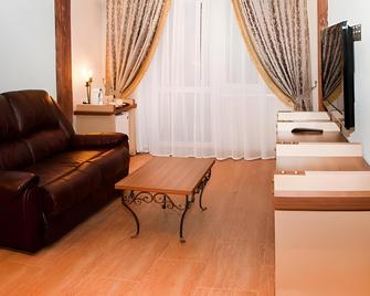 Hotel Complex Rancho 636 - Dzerzhinsk - Sala de estar