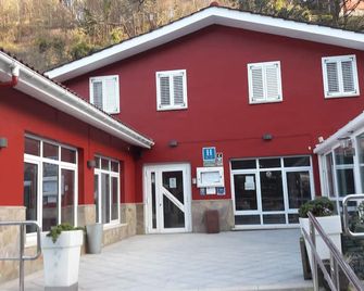 Hotel Azpiazu - Кудільєро - Будівля