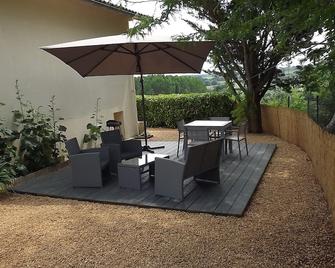 Detached House In Old Village Of Gers In Courrensan - Courrensan - Patio