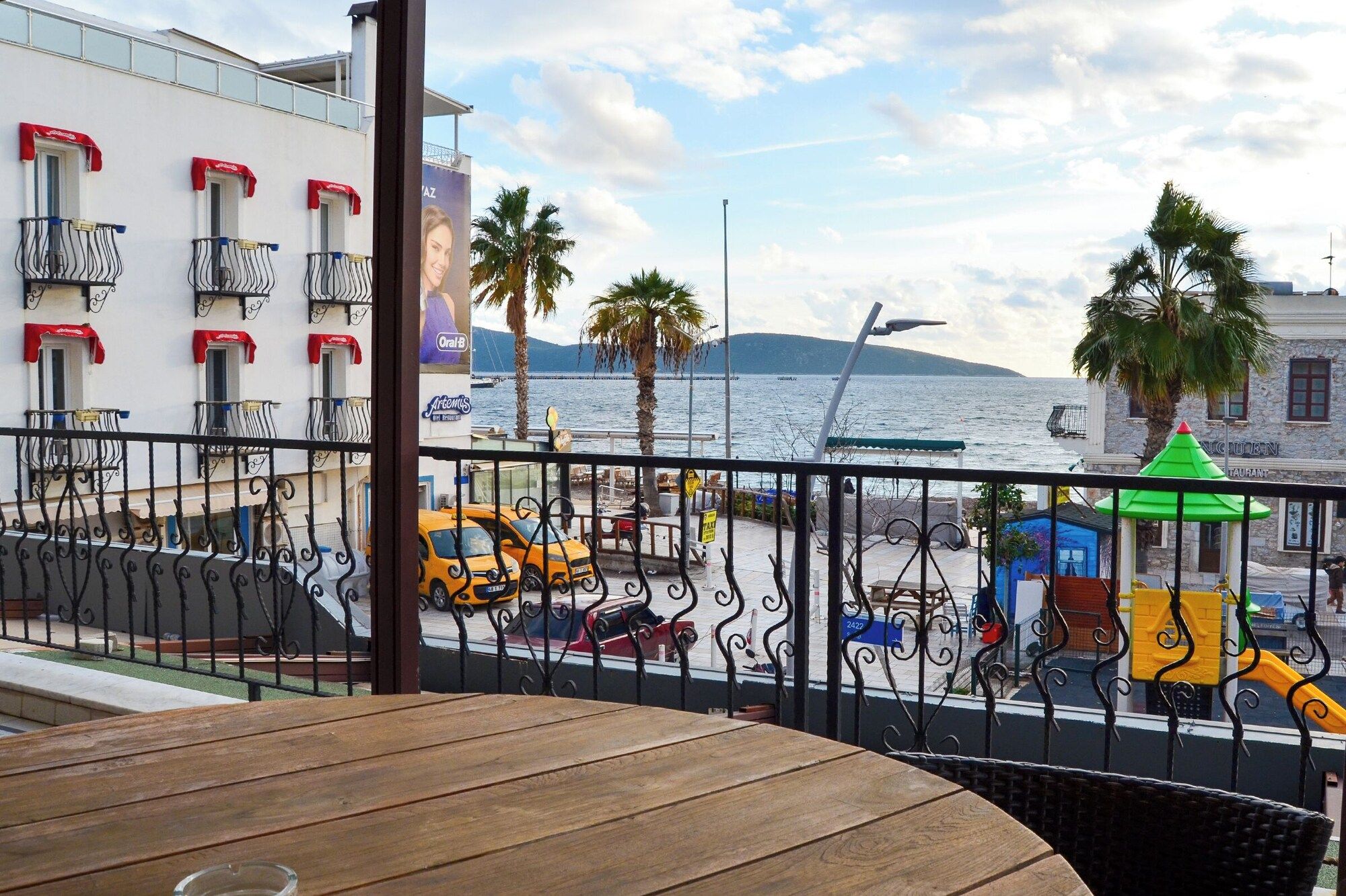 أكان هوتل - بودروم - شرفة