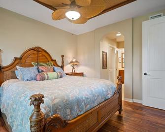 Hawaiian-Style Garden View 2-Br Villa, Ground Floor Ac Kitchen & Beach Club Pass - Puako - Bedroom