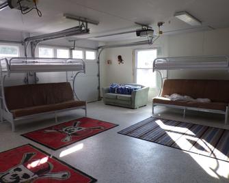 Acadia National Park TWO Seaside adjacent Houses! Sleeps 20 15 min to Acadia! - Trenton - Soggiorno