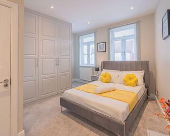 Stunning 3 Bedroom House-Tottenham Stadium-parking - London - Schlafzimmer
