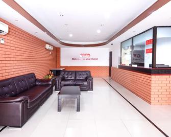 OYO 1055 Batu Caves Star Hotel - Kuala Lumpur - Front desk