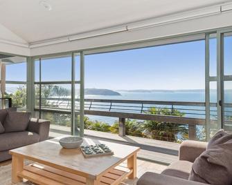 Seascape by Beach Stays - Palm Beach - Living room