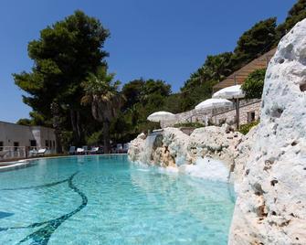 Hotel Aurora del Benessere - Santa Cesarea Terme - Zwembad