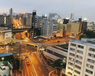 Toyoko Inn Shin-Osaka-eki Higashi-guchi - אוסקה - נוף חיצוני