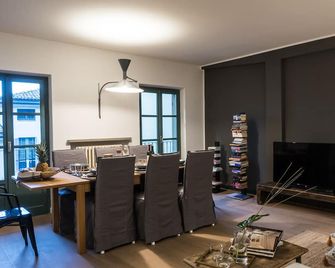 Le Logge - Parma - Essbereich