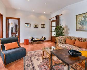 Suite Mestral im Es Llobets - Llucmajor - Sala de estar