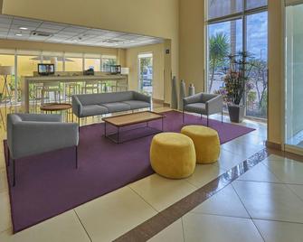 City Express by Marriott Campeche - Campeche - Lobby