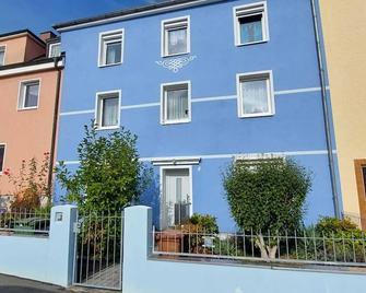 Ferienwohnung in Hof Saale - Hof - Gebäude
