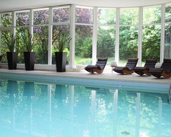 Hotel Alexandersbad - Bad Alexandersbad - Zwembad