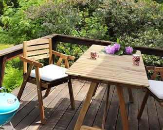 트라움 바이 아슬융가의 4인용 홀리데이 홈 - 아슬룽가 - 파티오