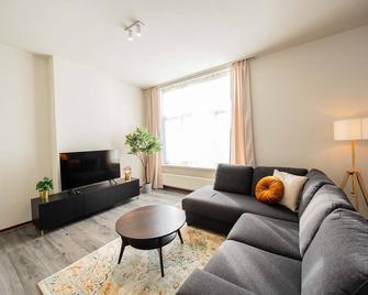 Zwart Jan Imperial Suites Zj - Rotterdam - Olohuone
