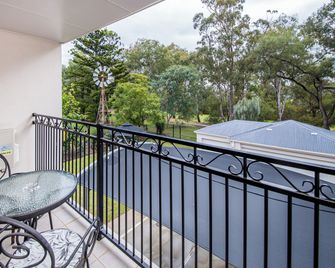 Dalby Fairway Motor Inn - Dalby - Balkón