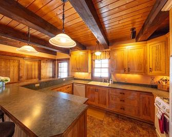 Private and secluded mountain getaway! - Gunnison - Κουζίνα