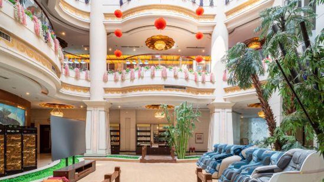 Montriche International Hotel