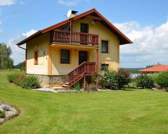 Spacious Home in Konstantinovy Lazne With Private Whirlpool - Konstantinovy Lázně - Edificio