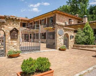 Relais Serra Alta - Fermignano - Edificio