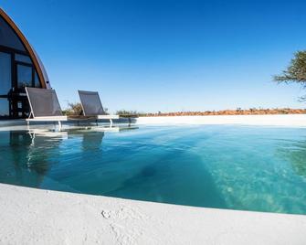 Reverie Kalahari Pod - Mariental - Pool