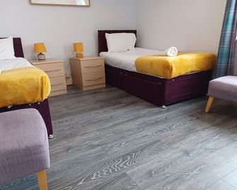 Huku Kwetu - Salisbury House - Luton - Ložnice