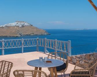 Nisides Suites - Astypálaia - Balcon