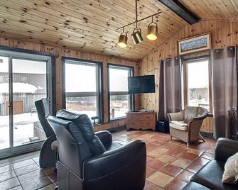 Maison Du Mont-Megantic - Lac-Mégantic - Living room
