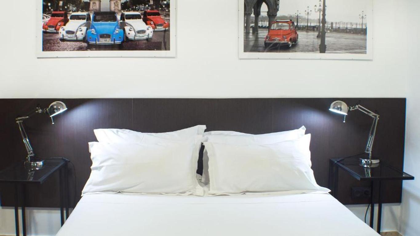 كوارت يوث هوستل