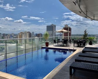 Viale Tower Hotel - פוז דו איגוואסו - בריכה