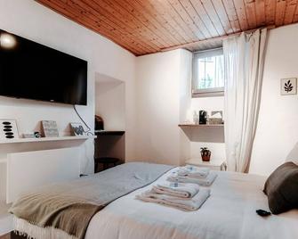 Da Carolina by Quokka 360 - room near Bellinzona Hospital - Bellinzona - Camera da letto