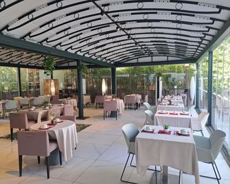 Hôtel Mercure Ajaccio - Аяччо - Ресторан